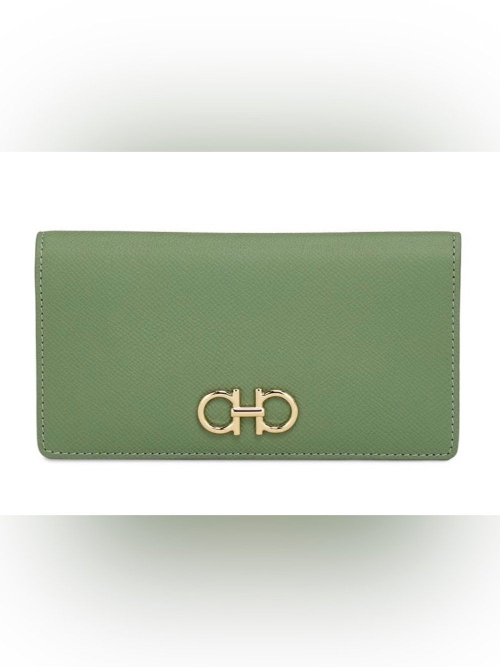 NWT FERRAGAMO
Ferragamo Gancini Continental Wallet